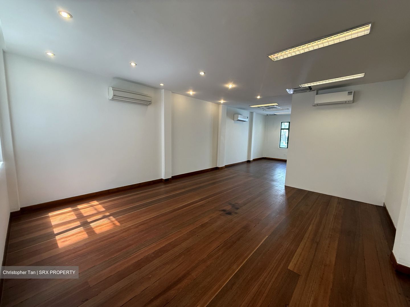 Tras Street (D2), Office #538491701